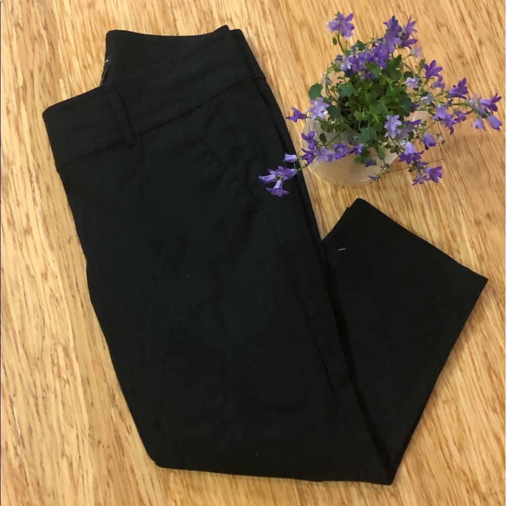 Perfect black crop pants